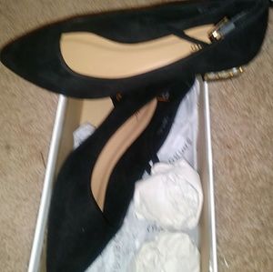Lovely Suede Black Flats